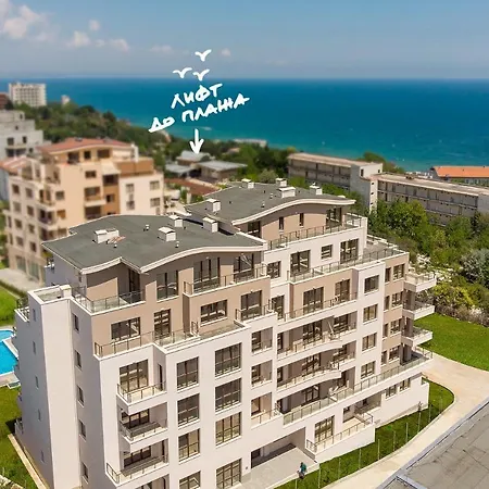 Sea View, Luxury Apartment In Amelia Complex, Kabakum Beach Saints Constantine and Helena